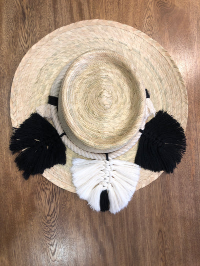 Sombrero con Hojas Macramé