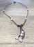 13721 Collar con Perlas, piel café y Mota de Perlas